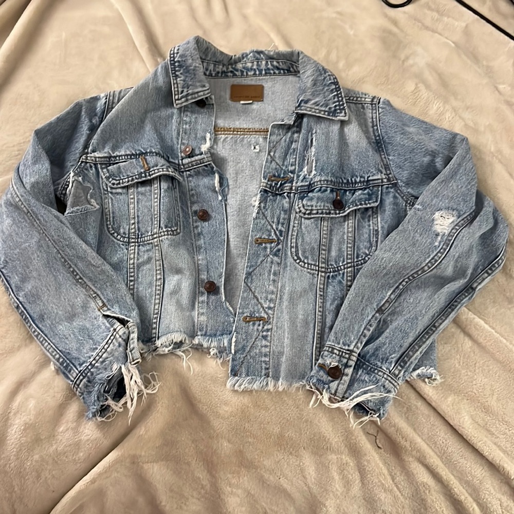 American eagle destroyed denim cropped jacket size medium